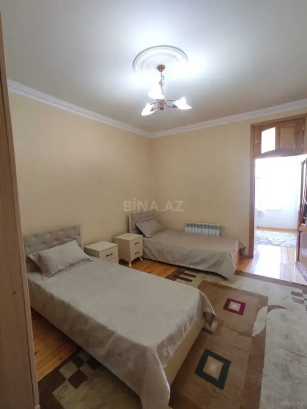 Kirayə verilir 2 otaqlı mənzil 65 m²