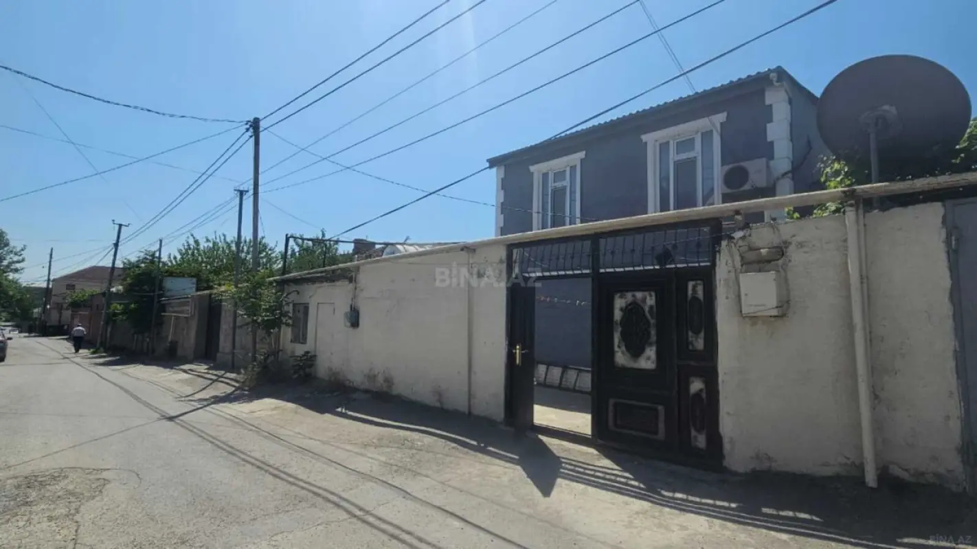 Satılır 4 otaqlı həyət evi 140 m²