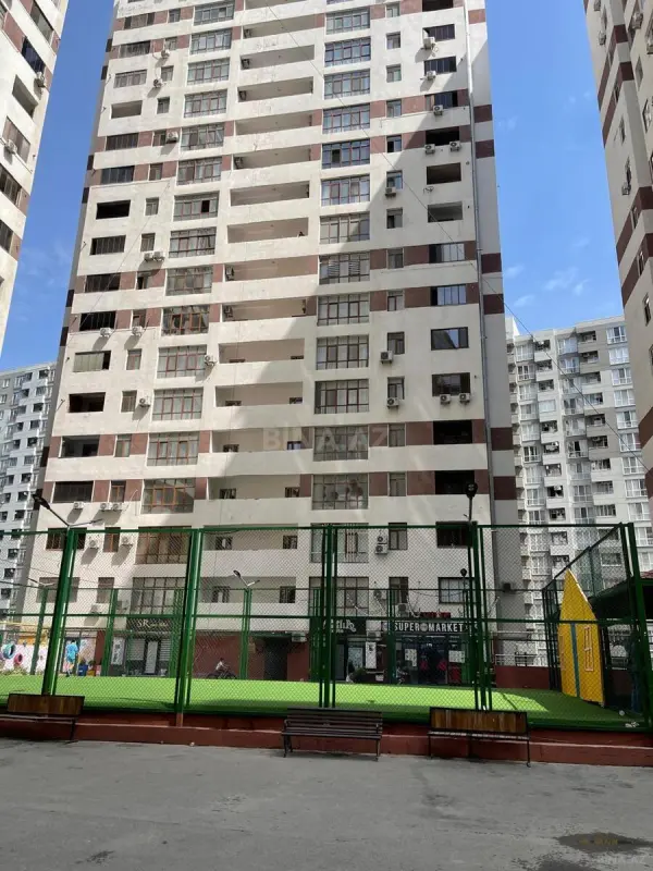 Satılır 3 otaqlı mənzil 103 m²