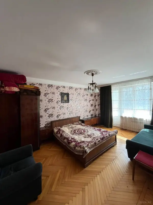 Kirayə verilir 3 otaqlı mənzil 1000 m²
