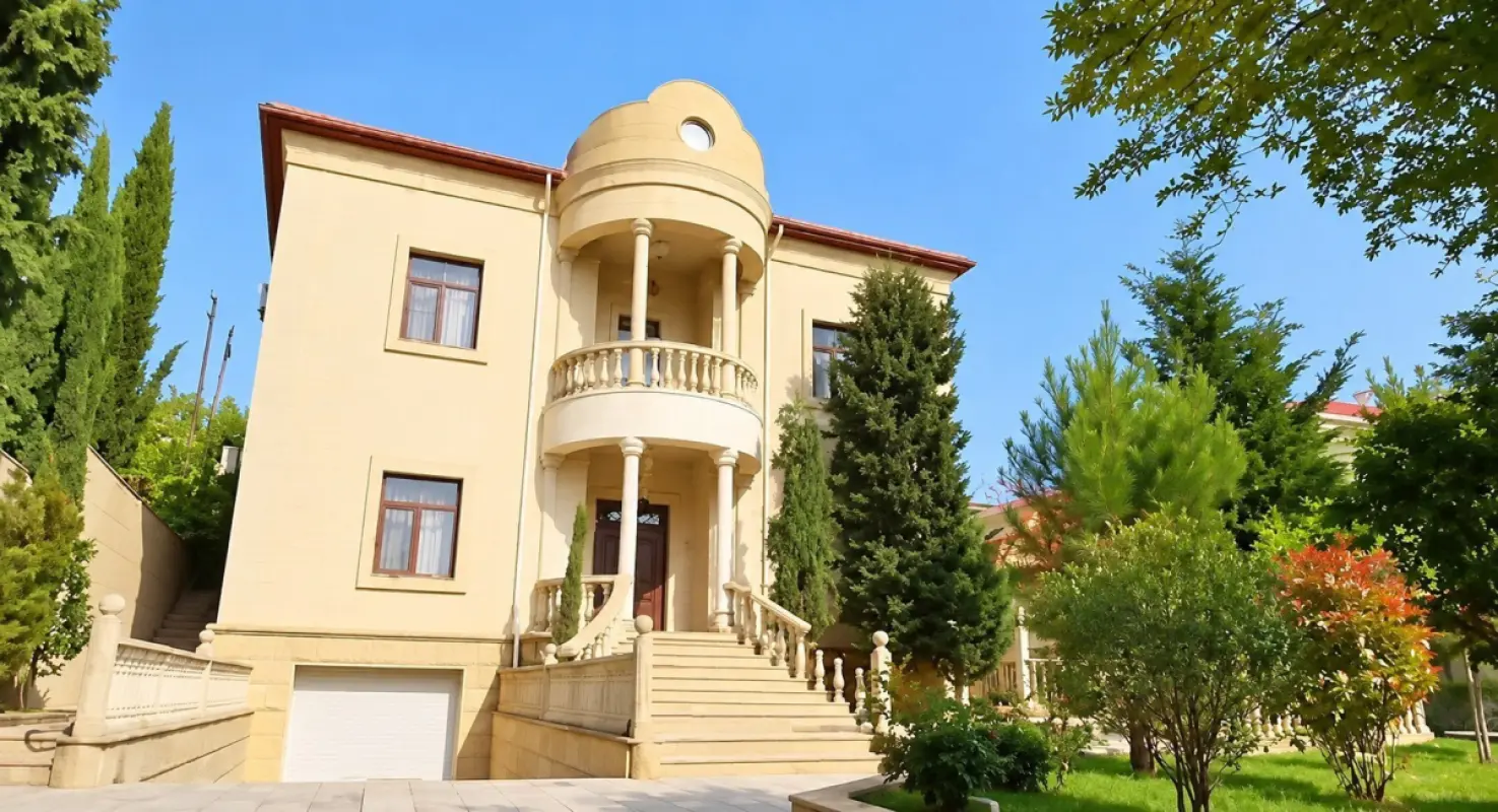 Satılır 6 otaqlı həyət evi 350 m²