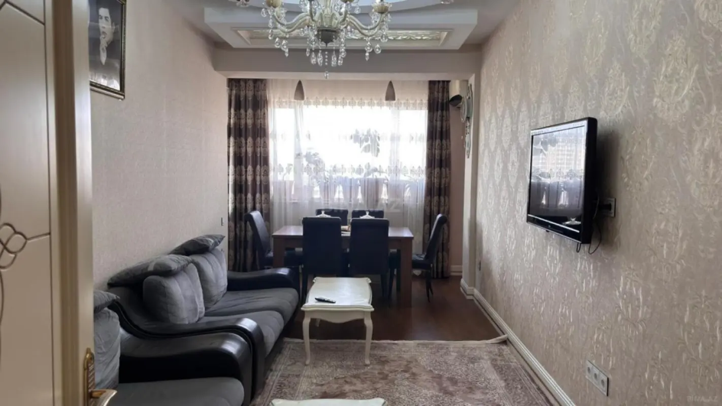 Satılır 4 otaqlı mənzil 92 m²