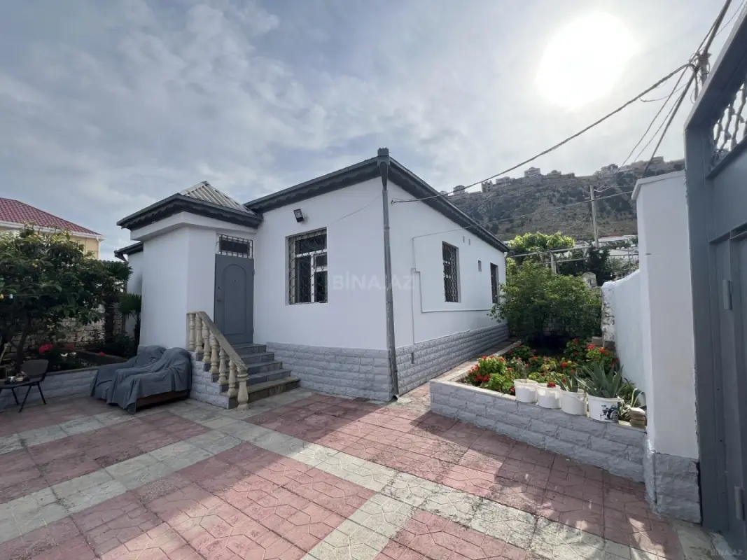 Satılır 4 otaqlı həyət evi 120 m²