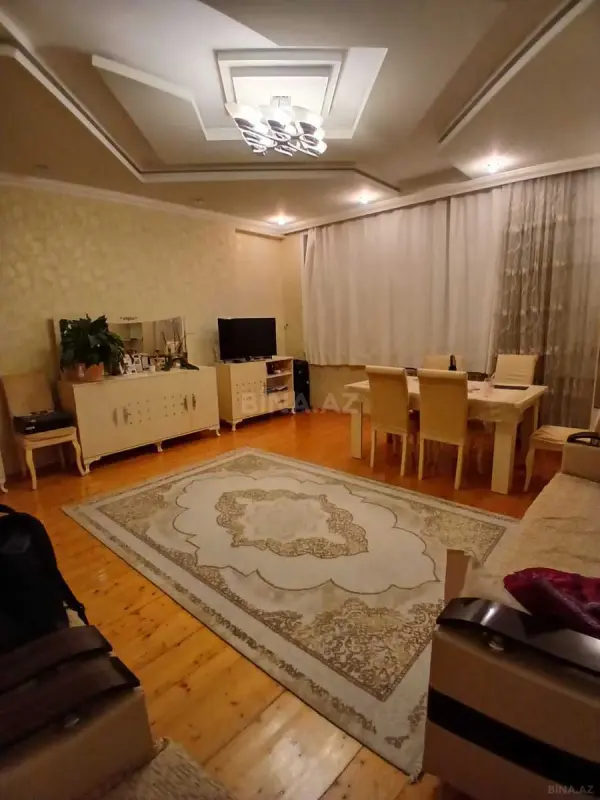 Satılır 2 otaqlı mənzil 100 m²