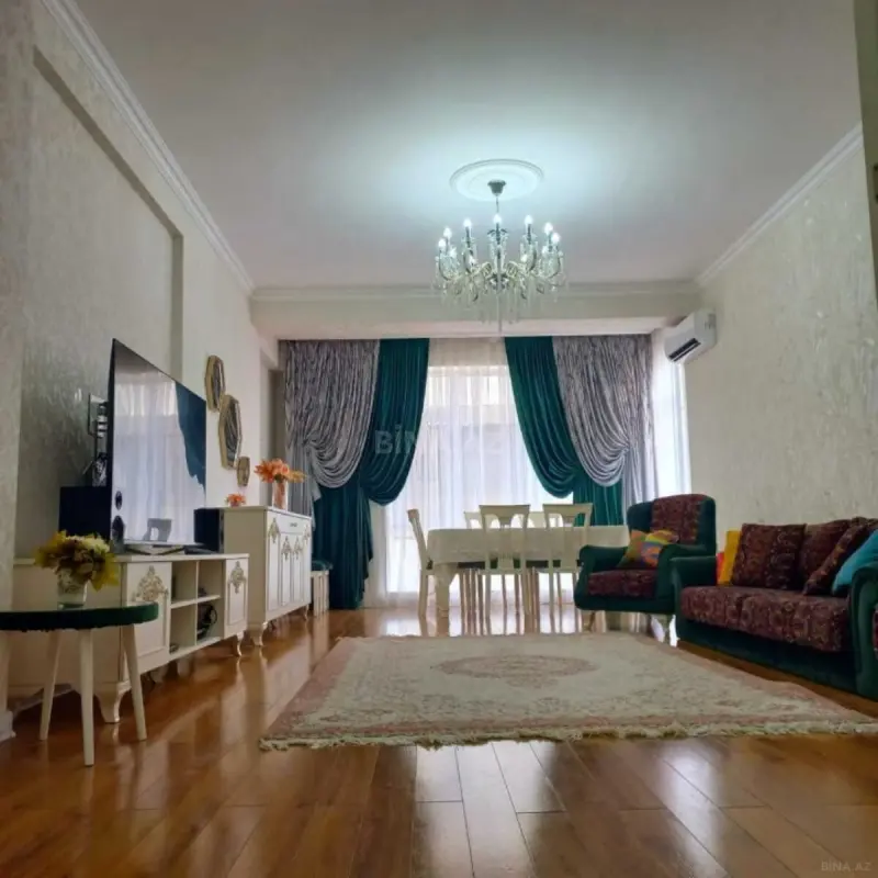 Satılır 3 otaqlı mənzil 124 m²