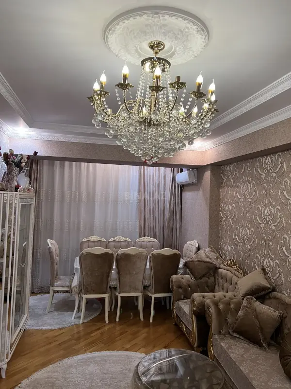 Satılır 2 otaqlı mənzil 62 m²