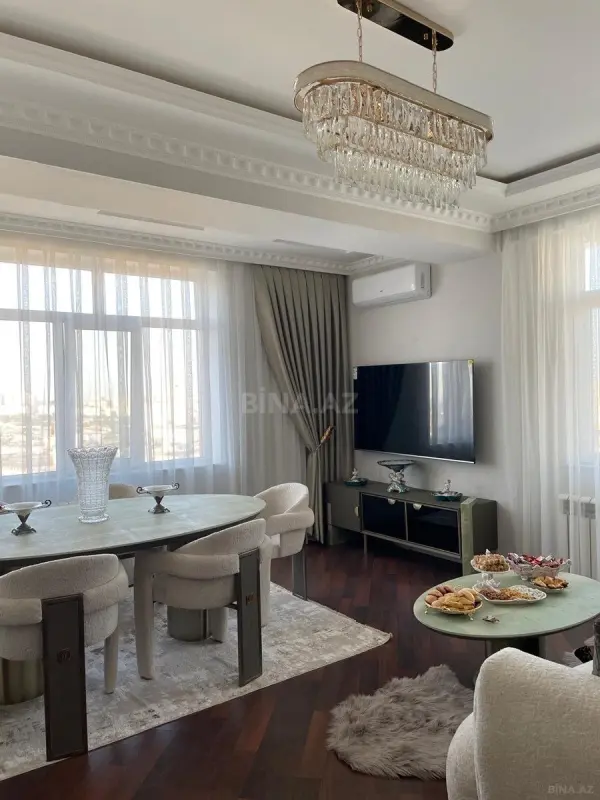 Satılır 2 otaqlı mənzil 72 m²
