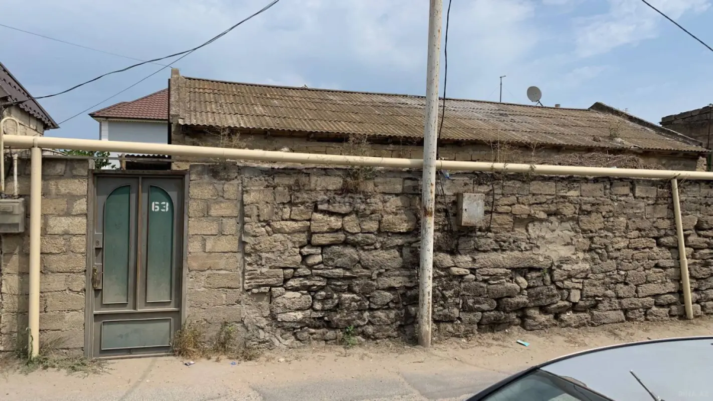 Satılır 4 otaqlı həyət evi 100 m²