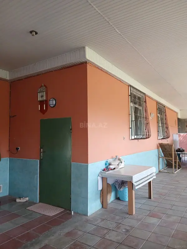 Satılır 8 otaqlı həyət evi 210 m²