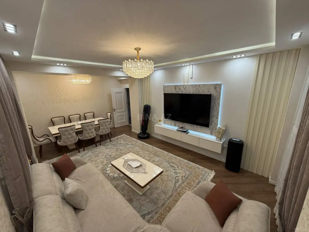 Satılır 4 otaqlı mənzil 126 m²