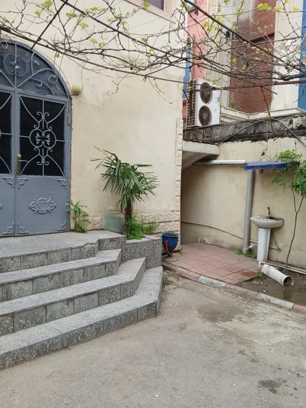 Kirayə verilir obyekt 65 m²