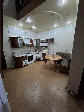 Kirayə verilir 3 otaqlı mənzil 79 m² — Bakı, Nəsimi 3 otaq 79.00 m²