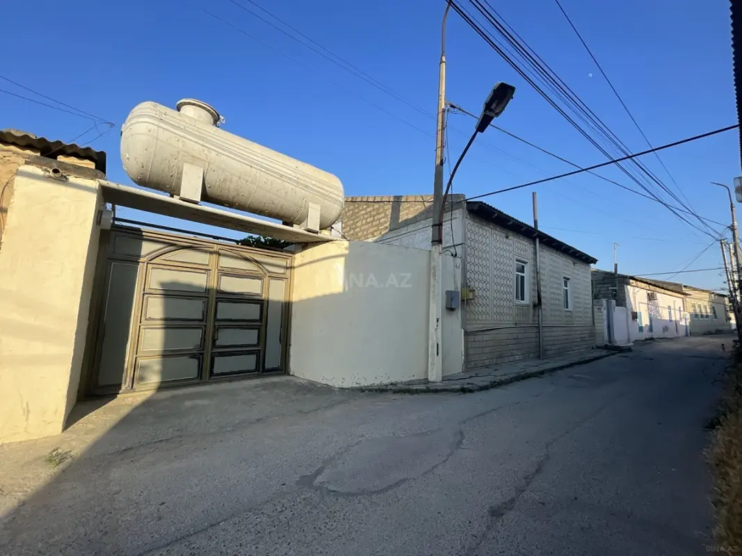 Satılır 4 otaqlı həyət evi 129 m²