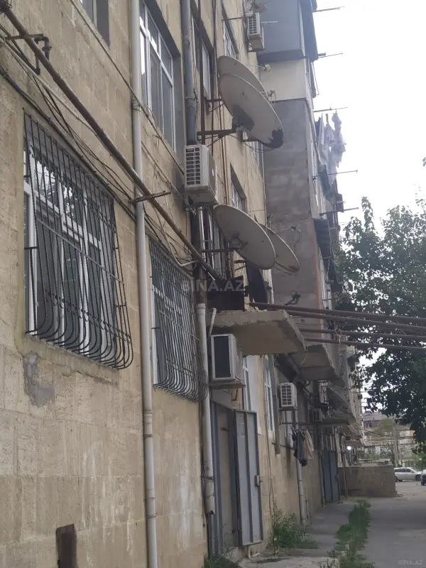 Satılır 4 otaqlı mənzil 83.5 m²