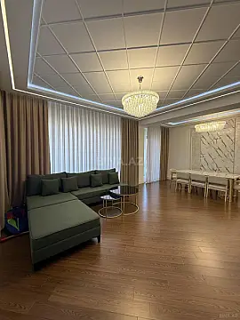 Kirayə verilir 3 otaqlı mənzil 160 m² — Bakı 3 otaq 160.00 m²
