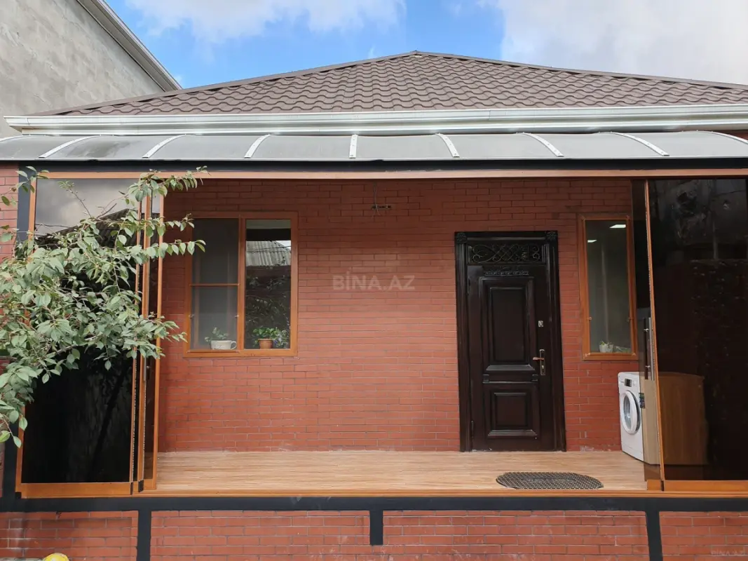 Satılır 4 otaqlı həyət evi 132 m²