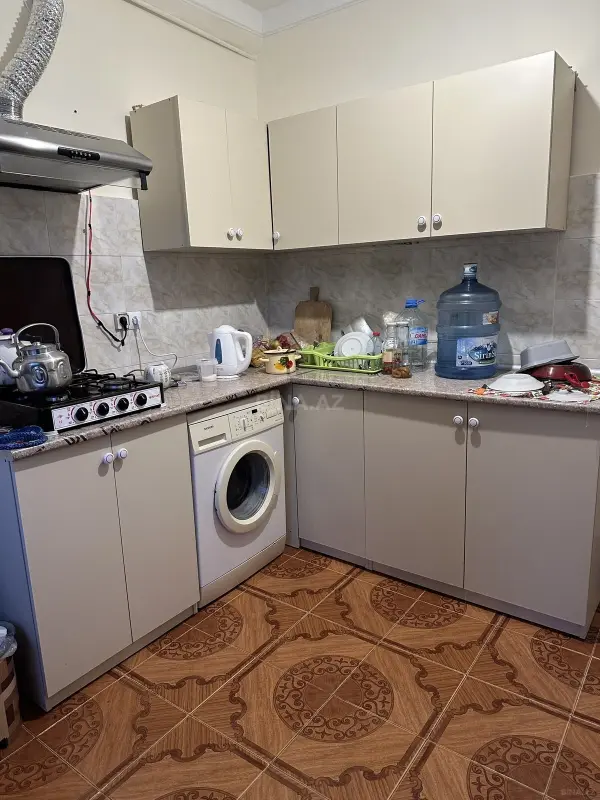 Kirayə verilir 5 otaqlı mənzil 113 m²