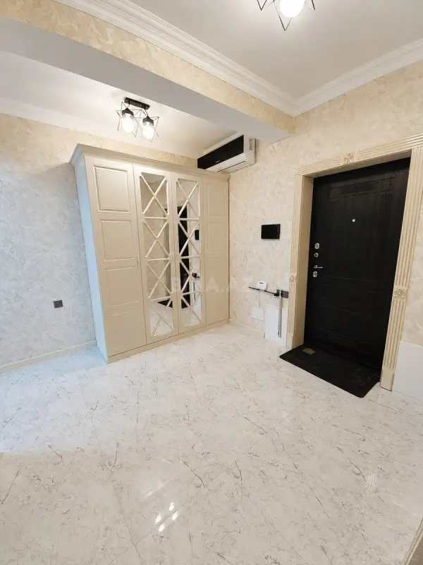 Kirayə verilir 3 otaqlı mənzil 100 m²