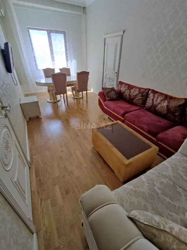 Kirayə verilir 2 otaqlı mənzil 55 m²