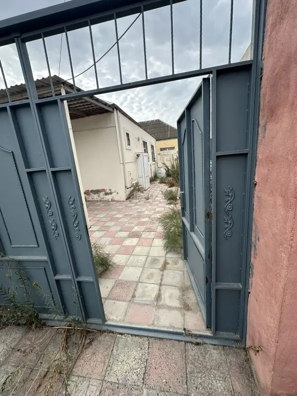 Kirayə verilir 3 otaqlı həyət evi 90 m²