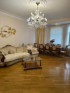 Kirayə verilir 3 otaqlı mənzil 140 m² — Bakı, Xətai 3 otaq 140.00 m²