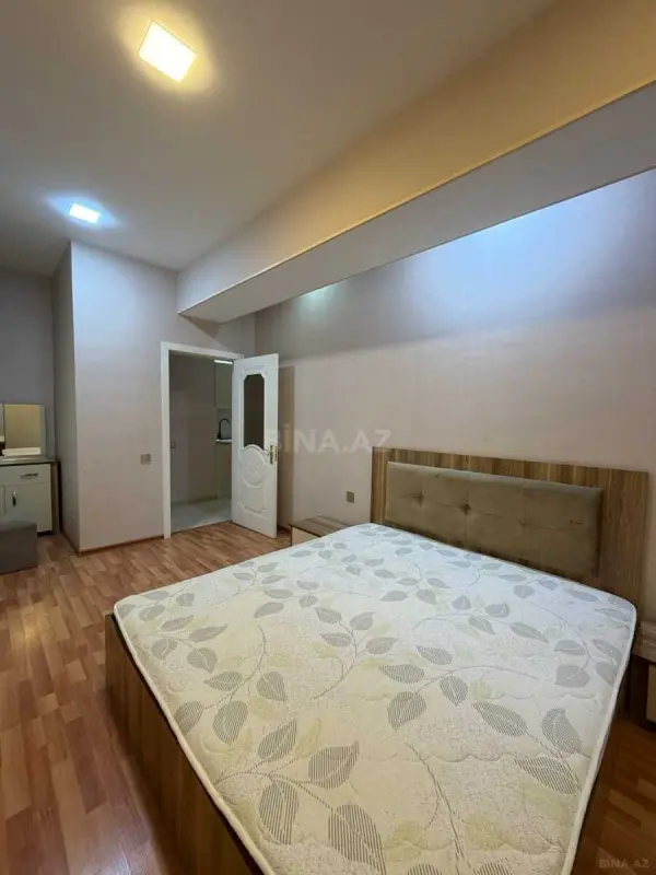 Kirayə verilir 3 otaqlı mənzil 113 m²