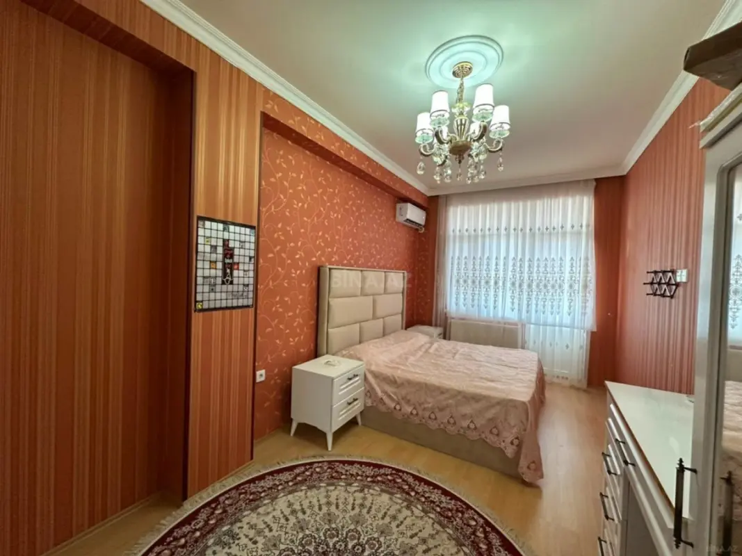 Satılır 3 otaqlı mənzil 115 m²