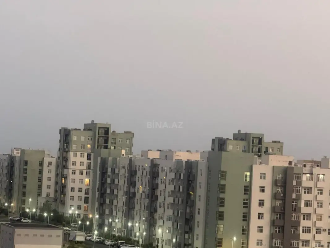 Satılır 4 otaqlı mənzil 100 m²