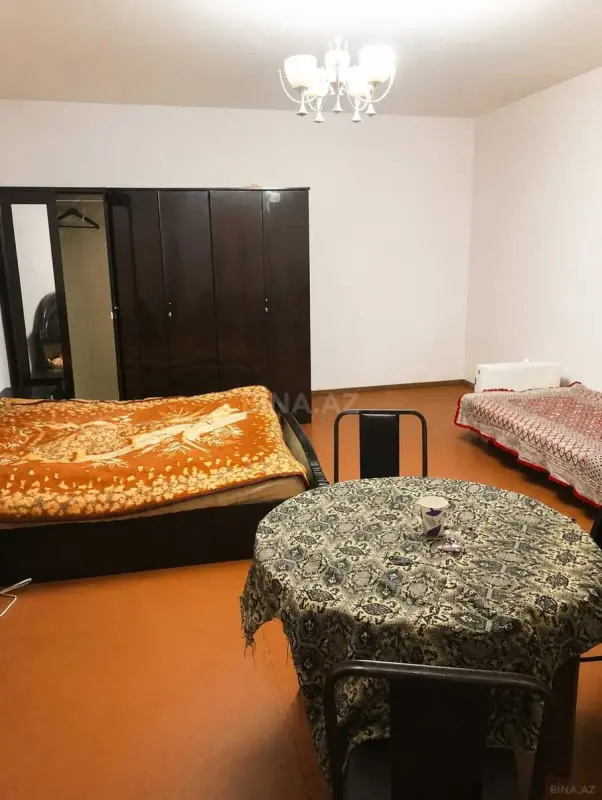 Kirayə verilir 2 otaqlı mənzil 110 m²
