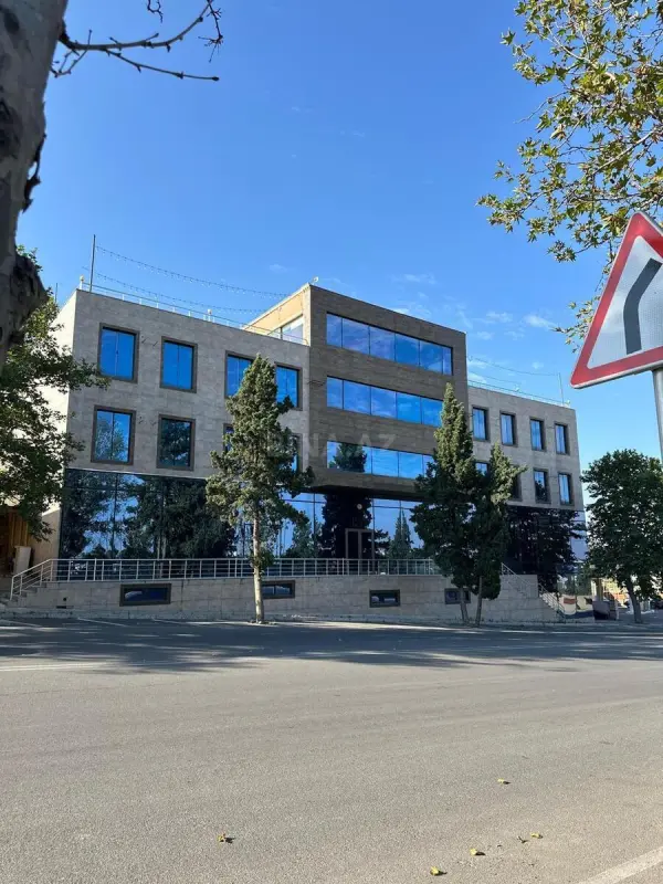 Kirayə verilir obyekt 1000 m²