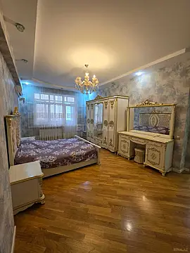 Kirayə verilir 3 otaqlı mənzil 137 m² — Bakı, Memar Əcəmi yanı 3 otaq 137.00 m²