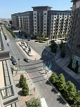 Satılır 3 otaqlı mənzil 132 m² — Bakı 3 otaq 132.00 m²