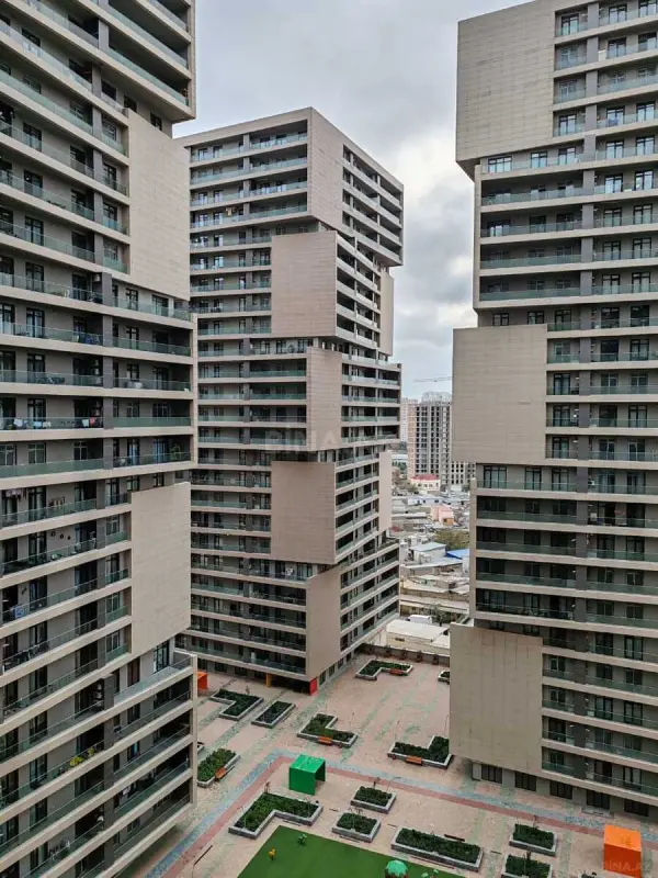 Satılır 3 otaqlı mənzil 148 m²