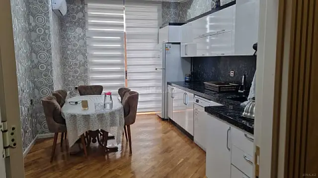 Kirayə verilir 3 otaqlı mənzil 157 m² — Bakı, Nərimanov 3 otaq 157.00 m²