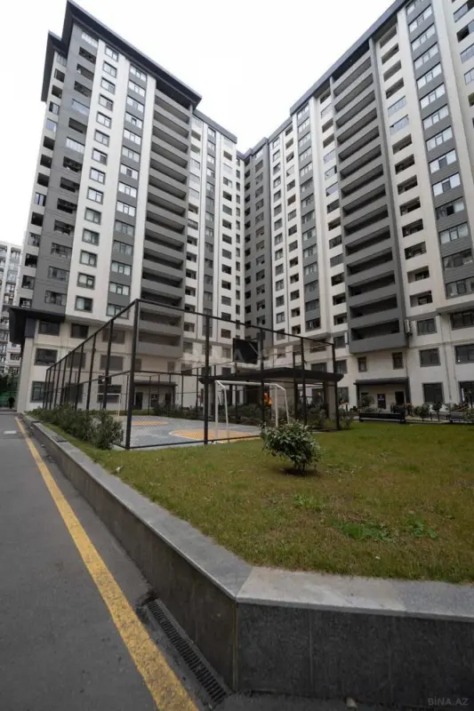 Satılır 3 otaqlı mənzil 159 m²