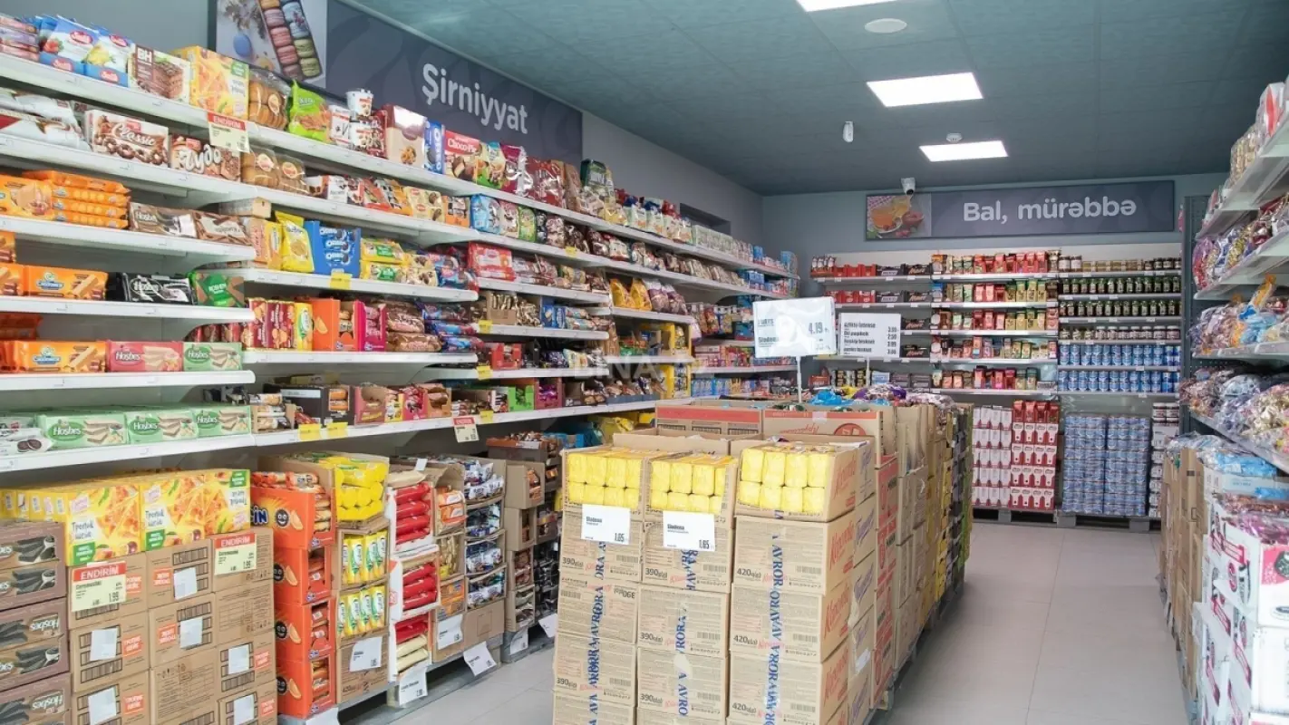 Satılır obyekt 228 m²