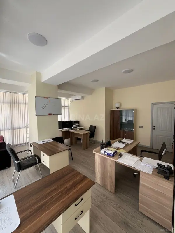 Kirayə verilir 4 otaqlı ofis 125 m²