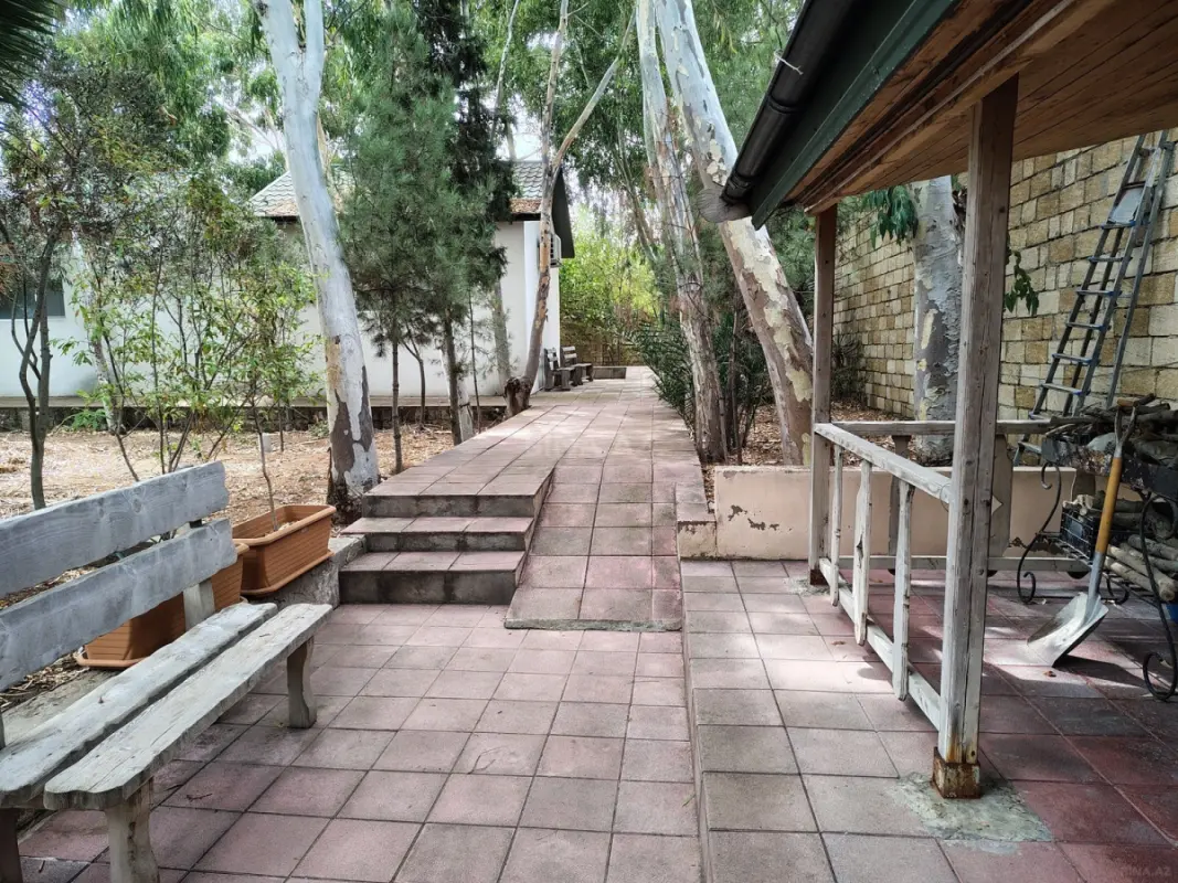 Satılır 7 otaqlı həyət evi 170 m²