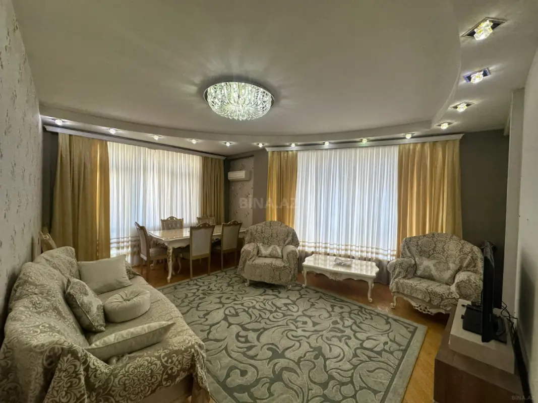 Kirayə verilir 3 otaqlı mənzil 140 m²