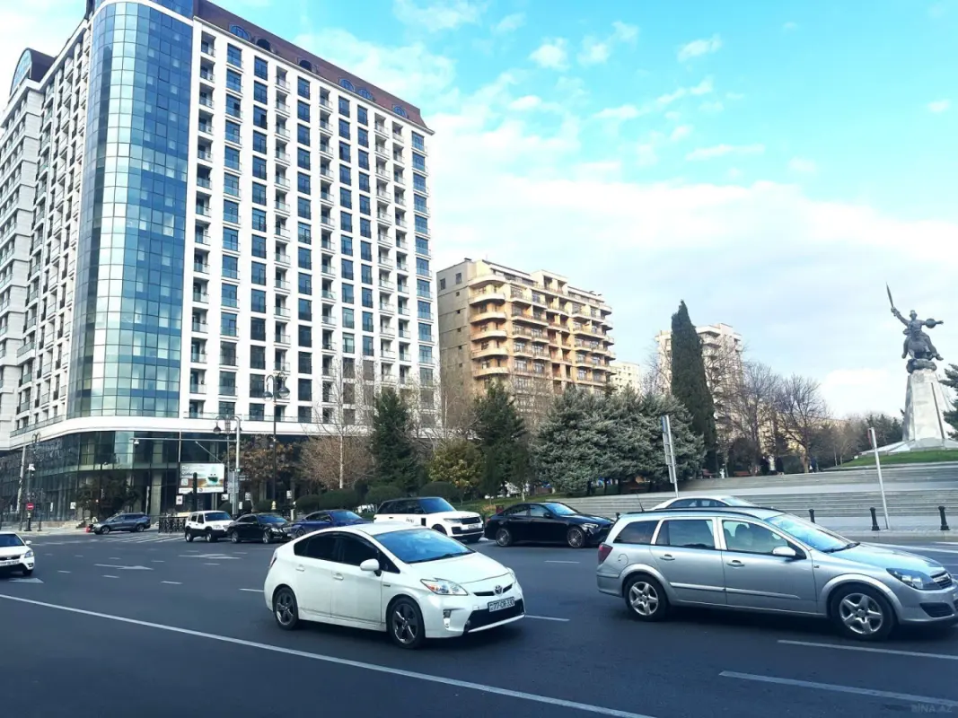 Satılır 2 otaqlı mənzil 58 m²