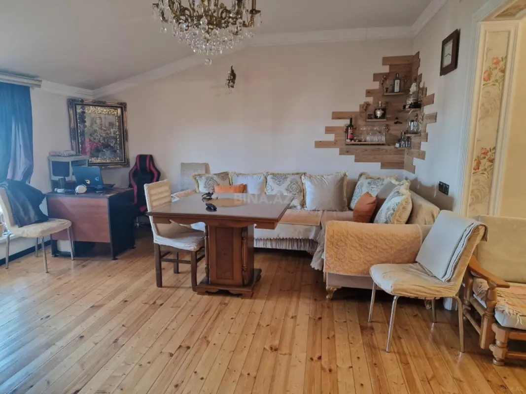 Satılır 3 otaqlı mənzil 108 m²