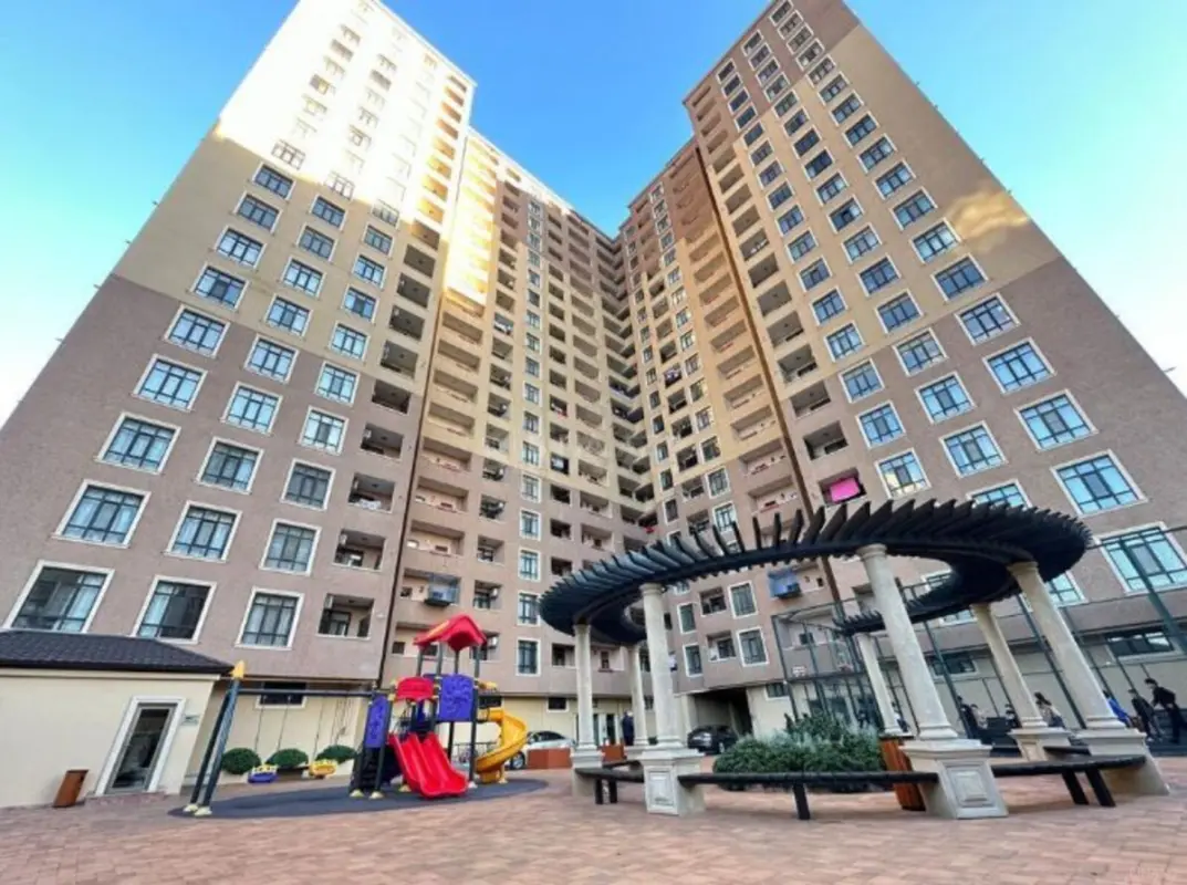 Satılır 2 otaqlı mənzil 70 m²