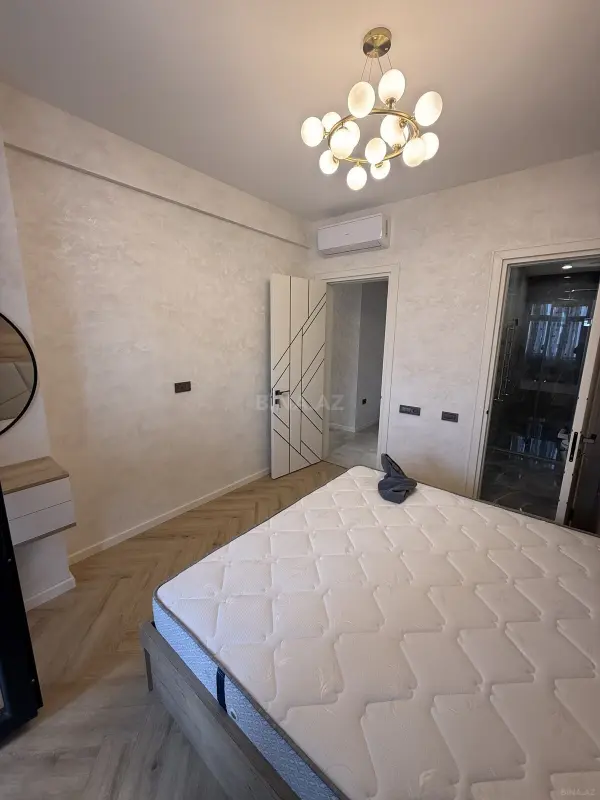 Satılır 3 otaqlı mənzil 95.5 m²