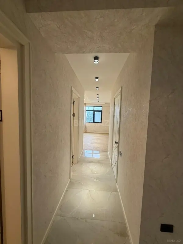 Satılır 3 otaqlı mənzil 95.5 m²