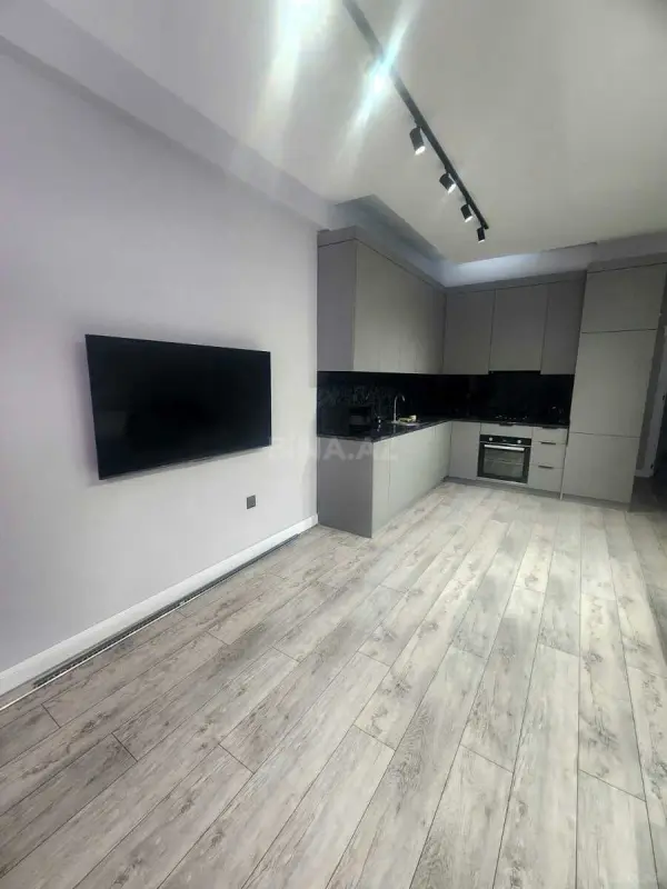 Kirayə verilir 2 otaqlı mənzil 90 m²