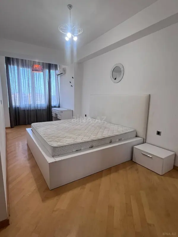 Kirayə verilir 3 otaqlı mənzil 105 m²