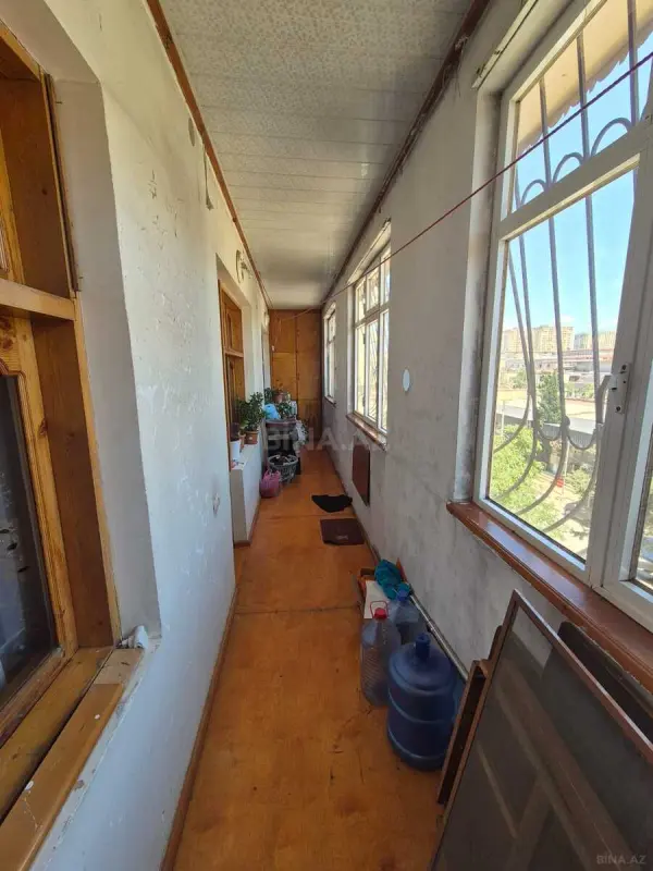 Satılır 4 otaqlı mənzil 90 m²