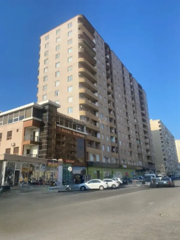 Satılır 3 otaqlı mənzil 124 m²