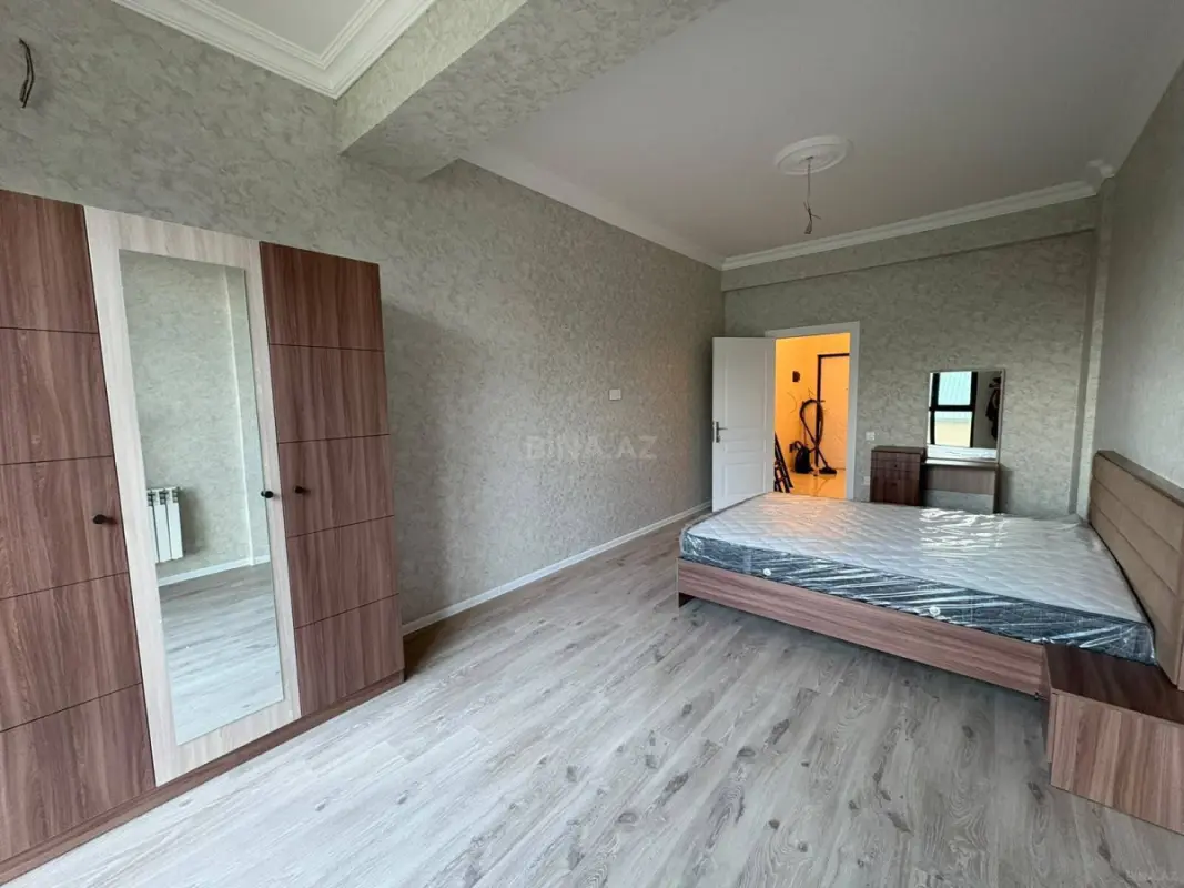Satılır 3 otaqlı mənzil 103 m²