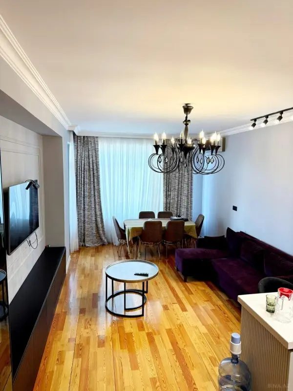 Satılır 3 otaqlı mənzil 107 m²